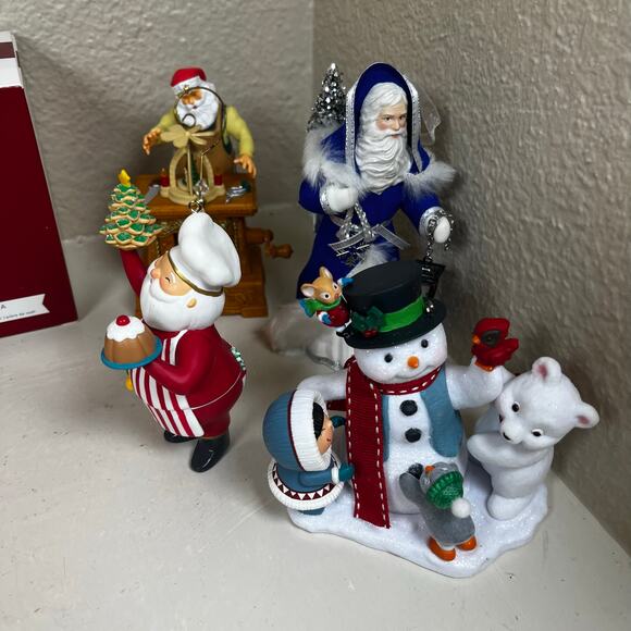 Hallmark 2018 and 2019 member exclusive - four holiday Christmas ornaments ￼ - Picture 4 of 6